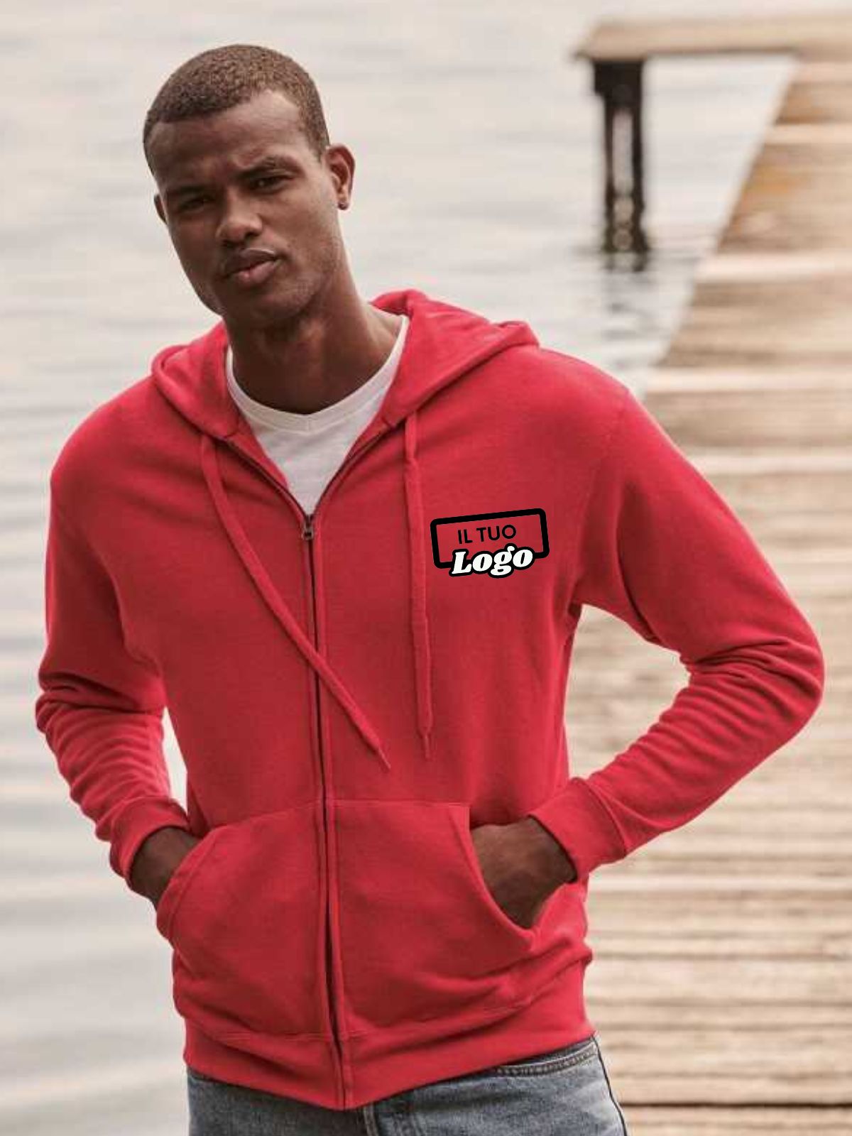 FELPA UOMO CON CAPPUCCIO E ZIP CON LOGO STAMPATO LATO CUORE E